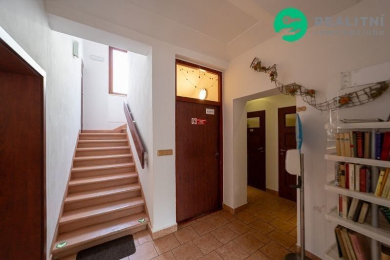 Prodej komerčního prostoru 340 m² - foto 18