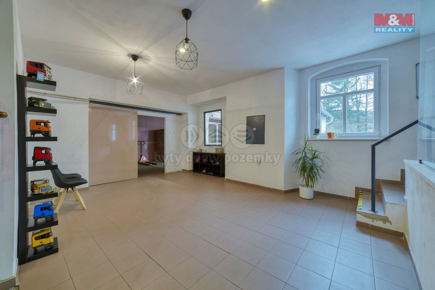 Prodej komerčního prostoru 745 m² - foto 12