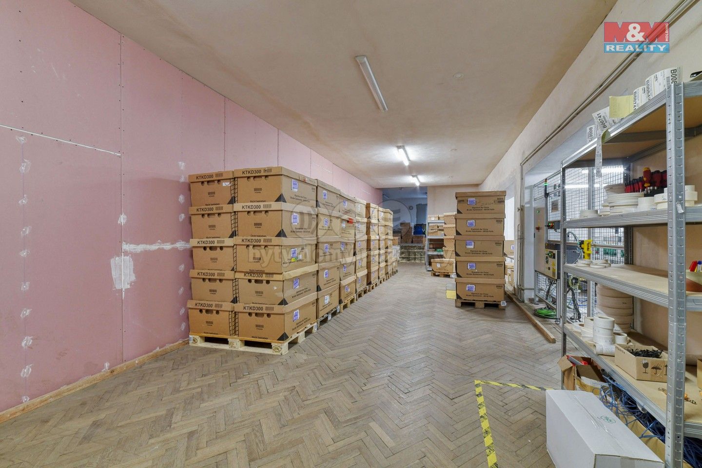 Prodej komerčního prostoru 745 m² - foto 16