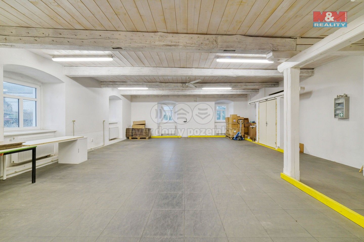 Prodej komerčního prostoru 745 m² - foto 35