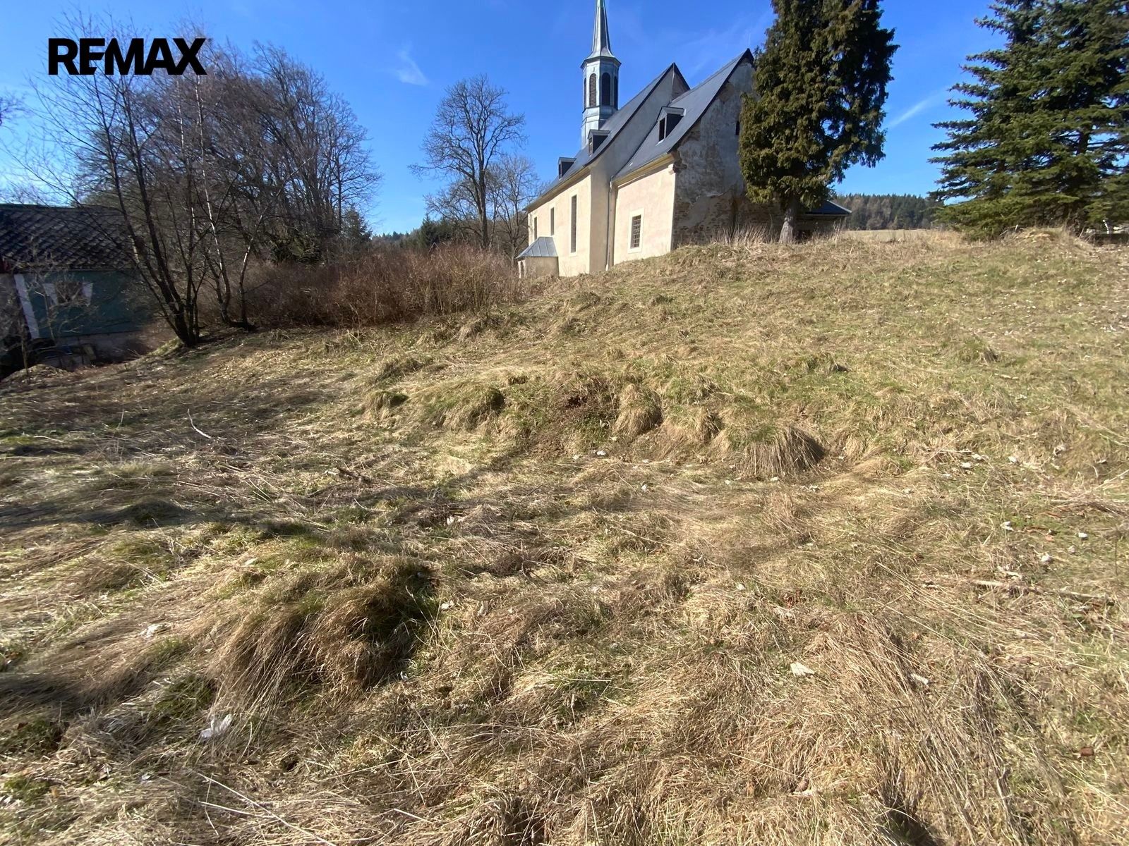 Prodej nemovitosti 252 m² - foto 2