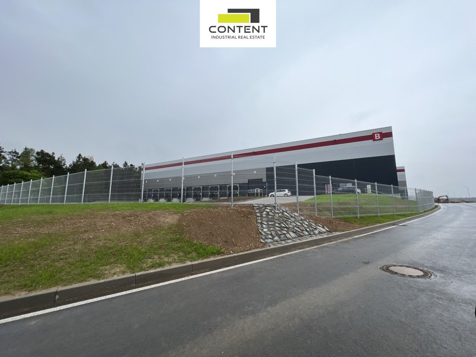 Pronájem komerčního prostoru 3496 m² - foto 7