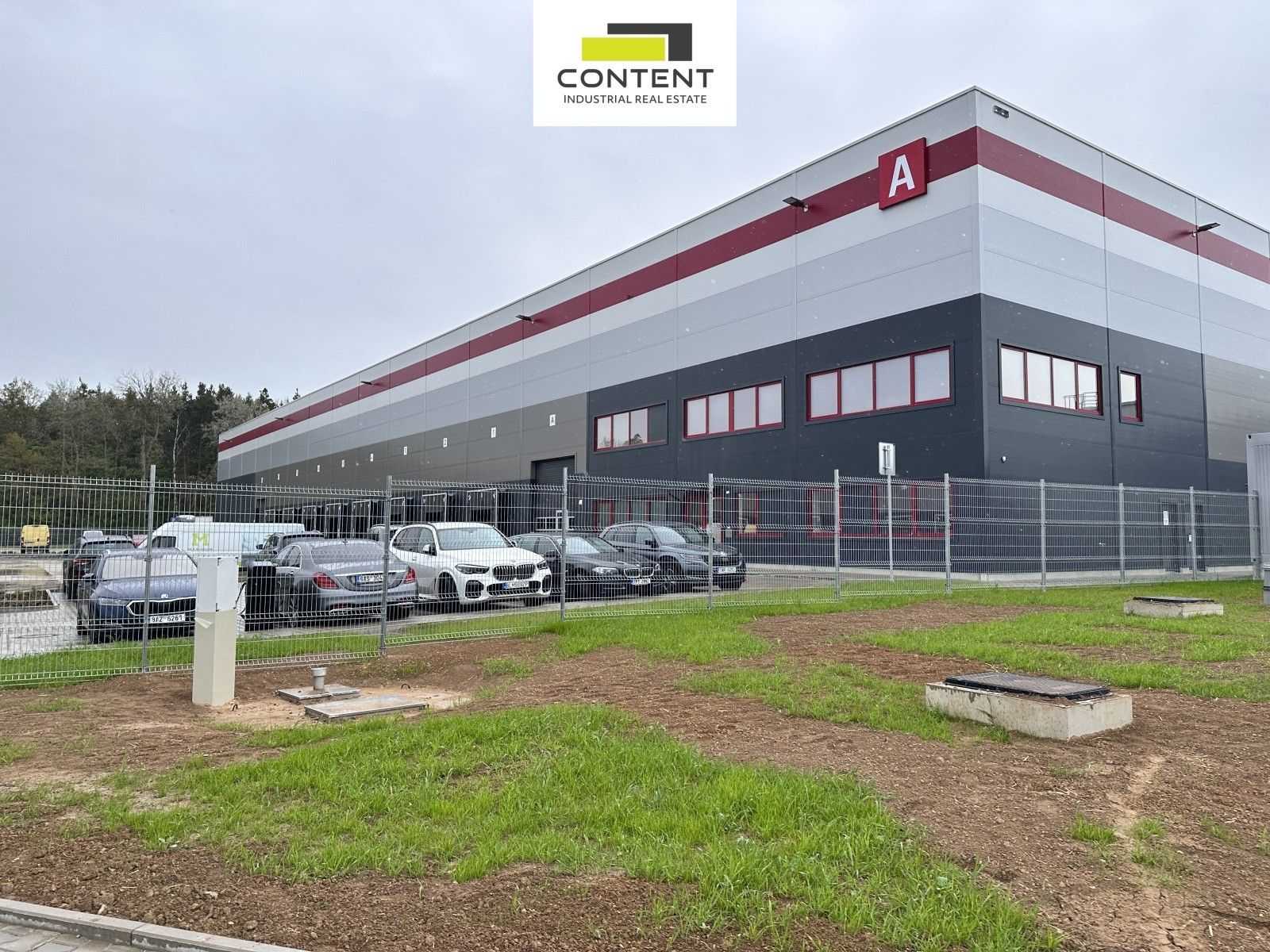 Pronájem komerčního prostoru 3496 m² - foto 5