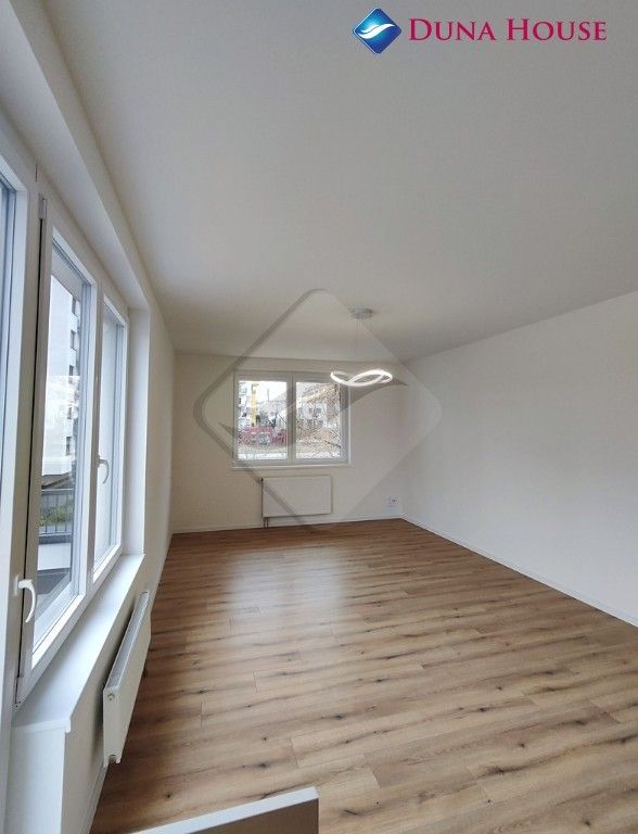 Prodej bytu 2+kk 99 m² - foto 3