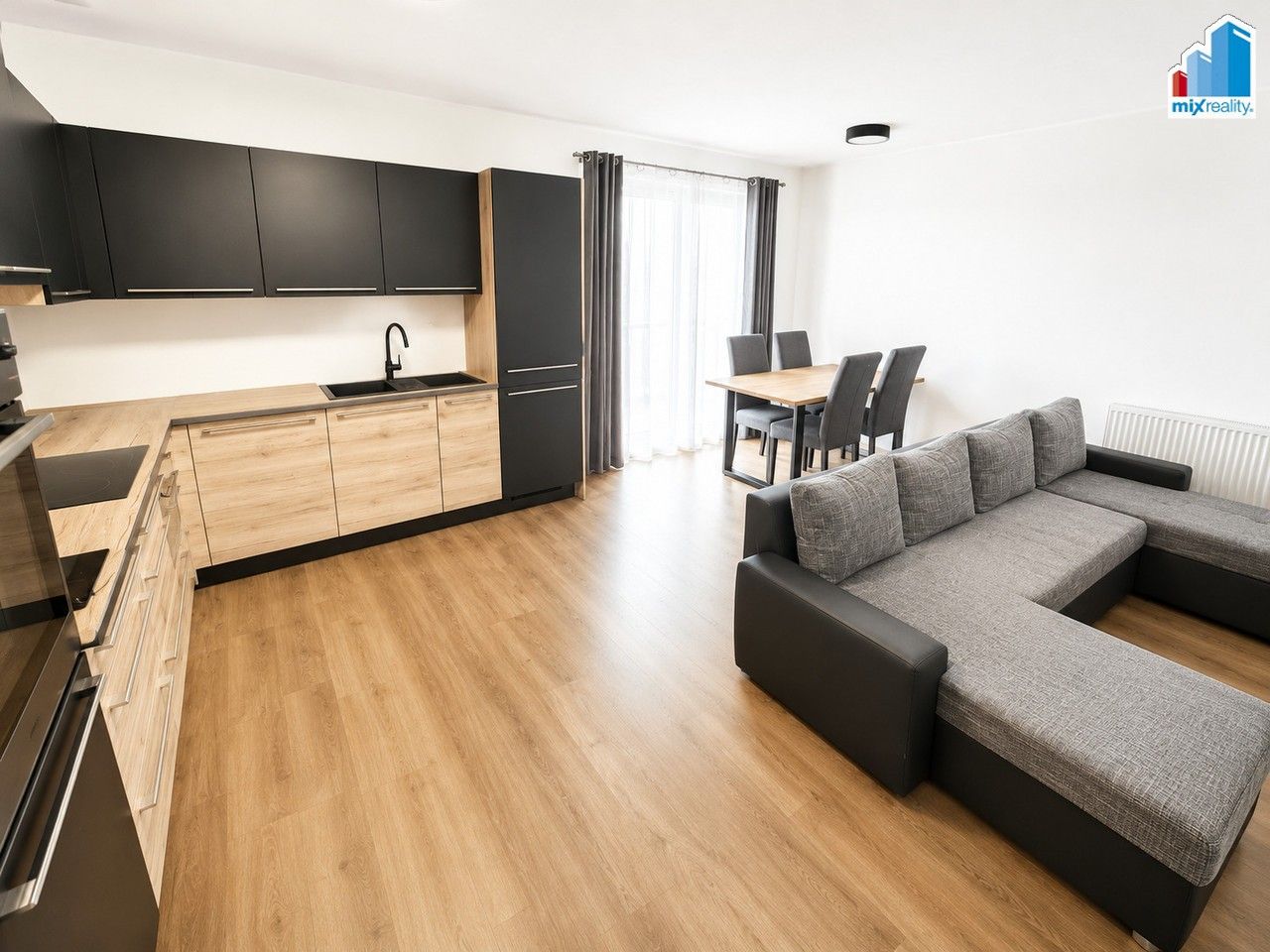 Pronájem bytu 2+kk 63 m² - foto 3
