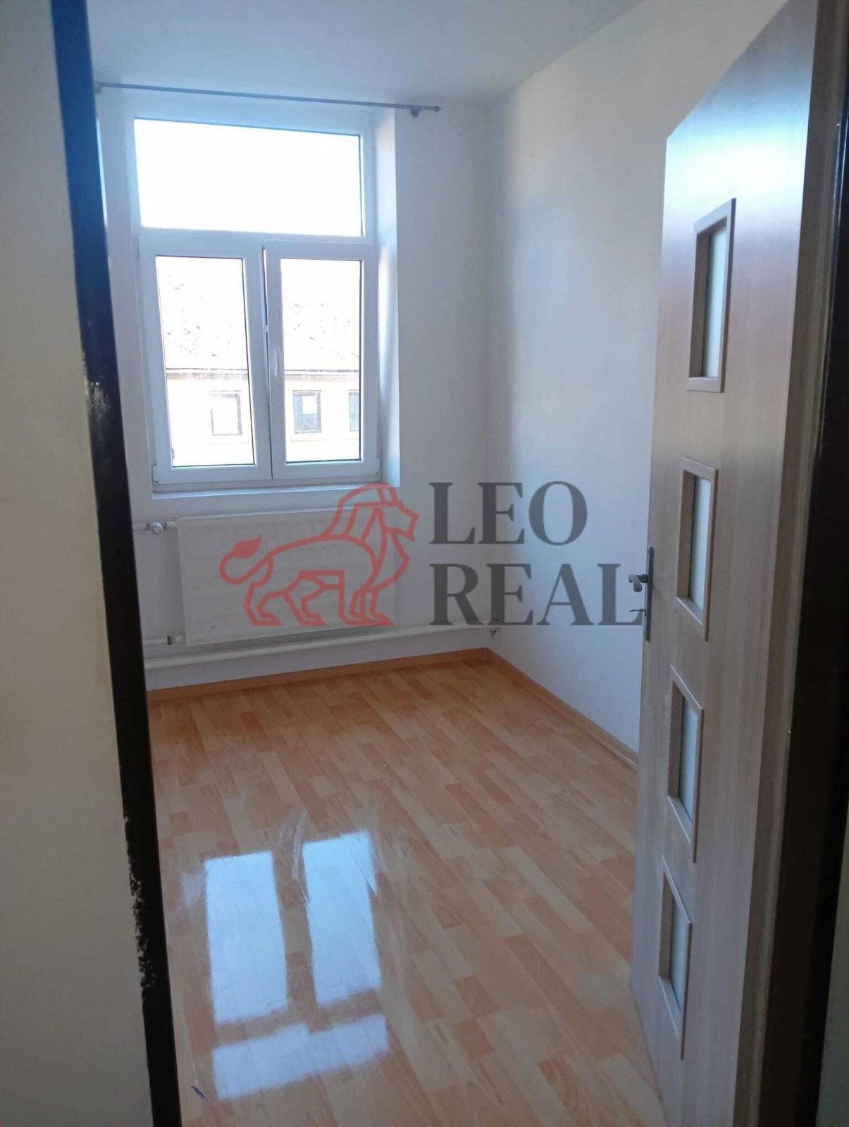 Pronájem bytu 3+kk 90 m² - foto 1