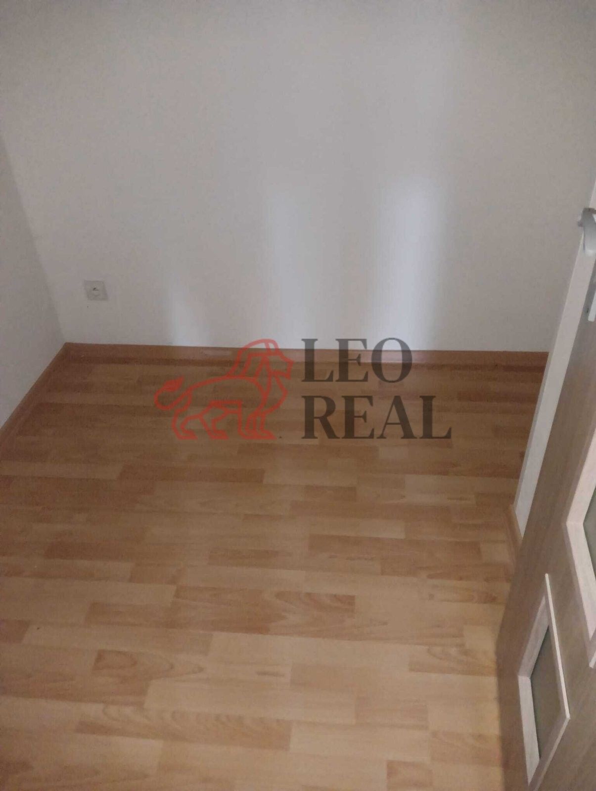 Pronájem bytu 3+kk 90 m² - foto 9