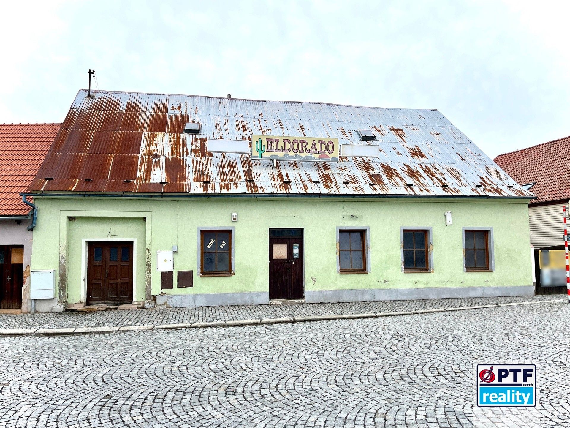 Prodej komerčního prostoru 180 m² - foto 1