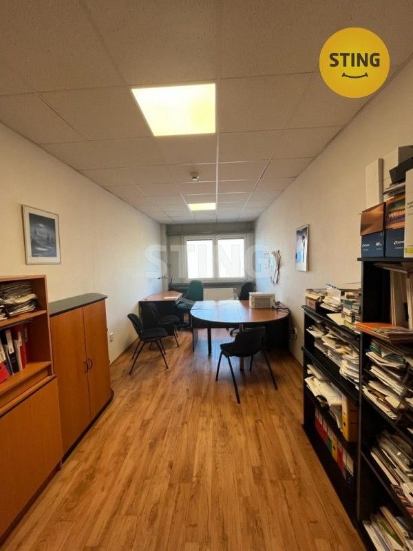 Pronájem komerčního prostoru 107 m² - foto 6