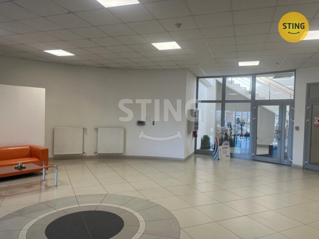 Pronájem komerčního prostoru 107 m² - foto 9