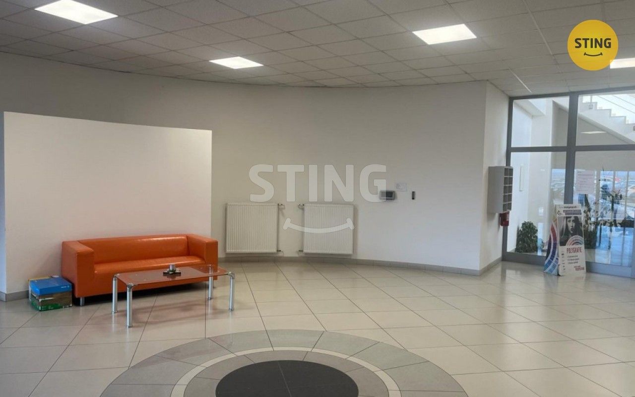 Pronájem komerčního prostoru 107 m² - foto 8