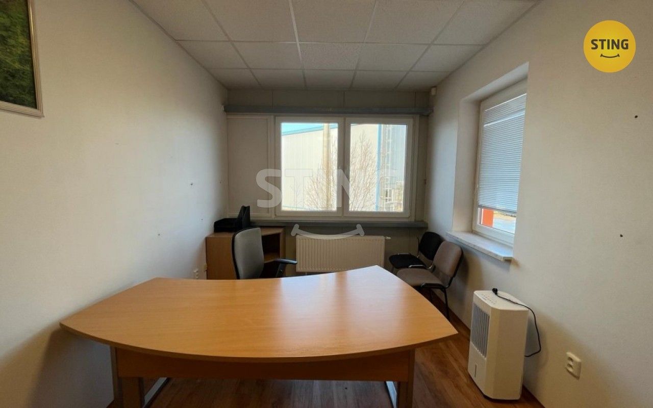 Pronájem komerčního prostoru 107 m² - foto 3