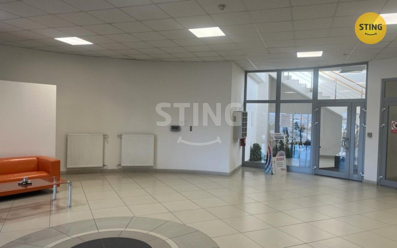 Pronájem komerčního prostoru 107 m² - foto 9