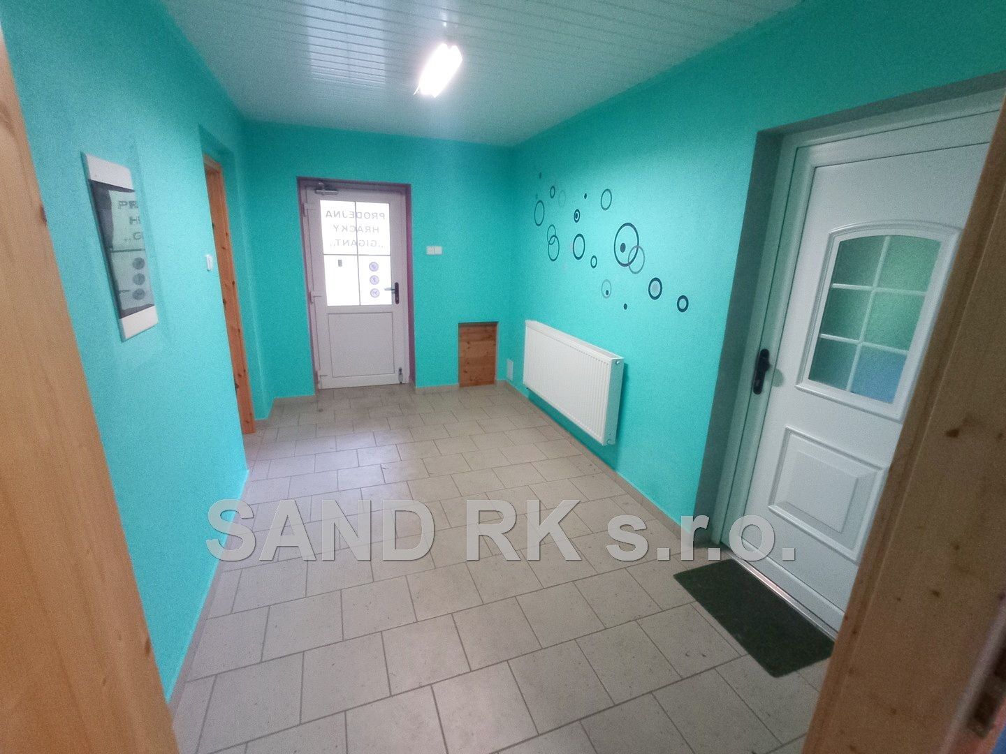 Prodej nemovitosti 730 m² - foto 2