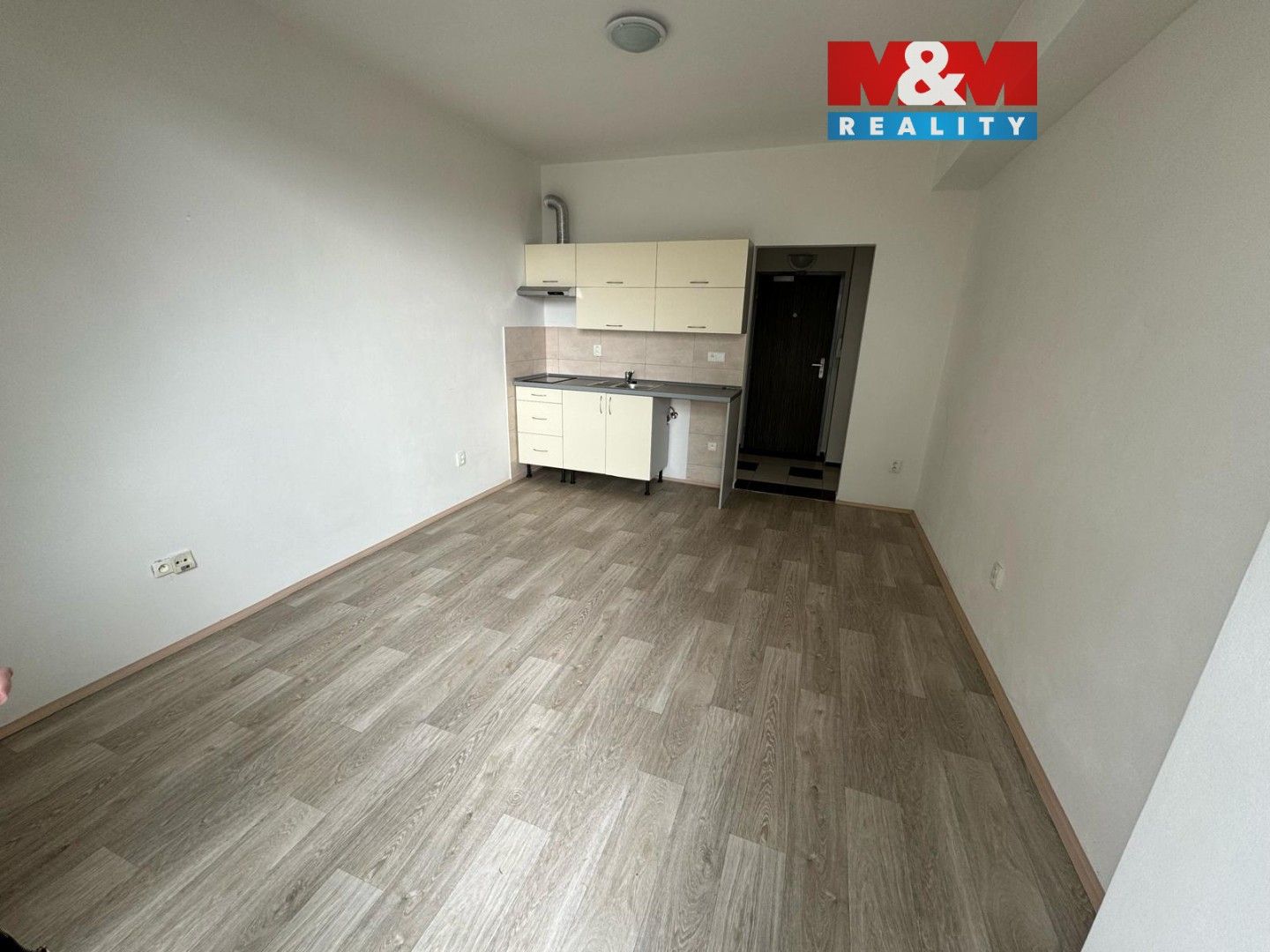 Pronájem bytu 1+kk 26 m² - foto 1