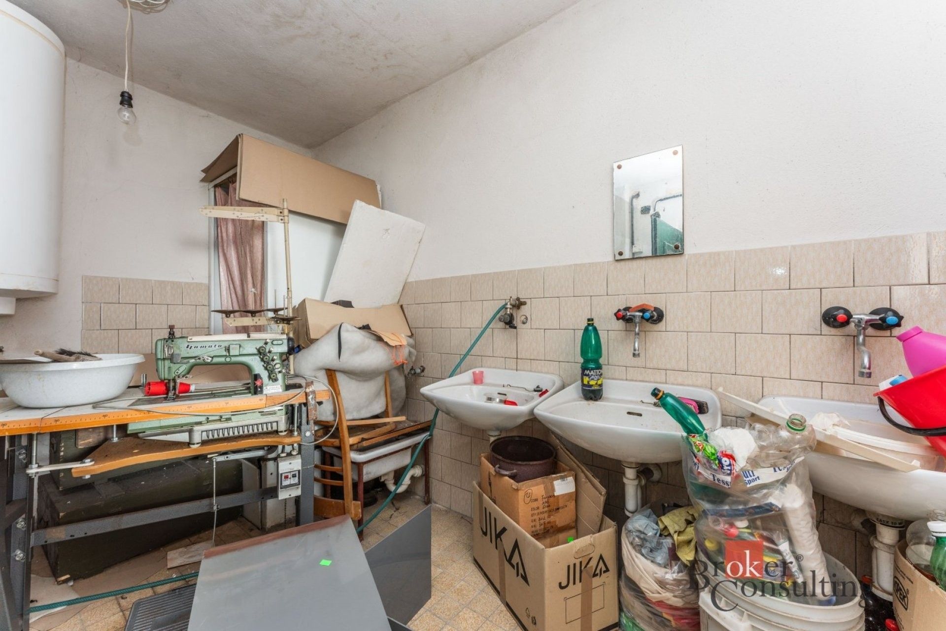 Prodej nemovitosti 700 m² - foto 17