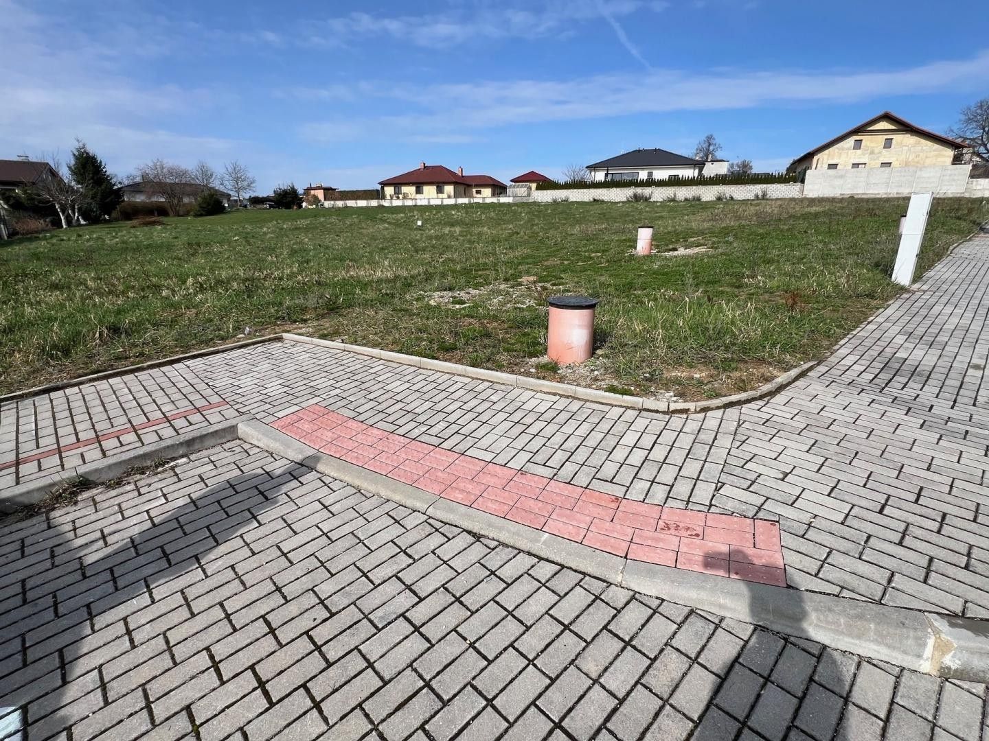 Prodej pozemku 904 m² - foto 1