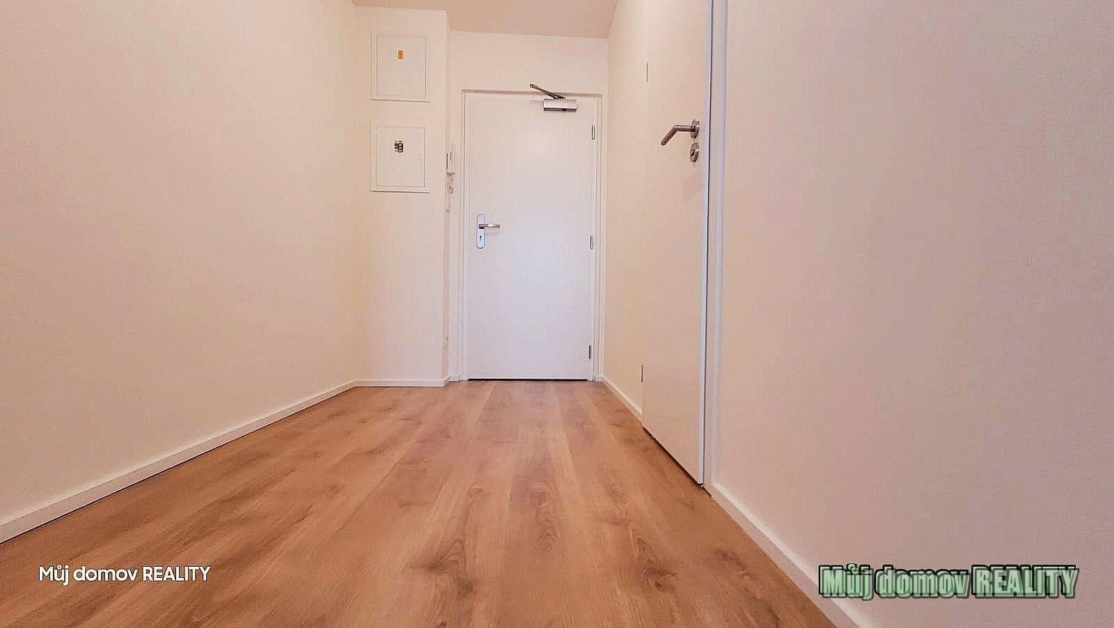 Pronájem bytu 1+kk 22 m² - foto 10