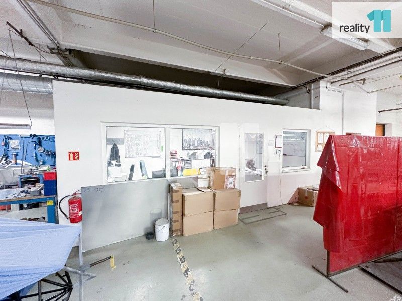 Pronájem komerčního prostoru 556 m² - foto 3
