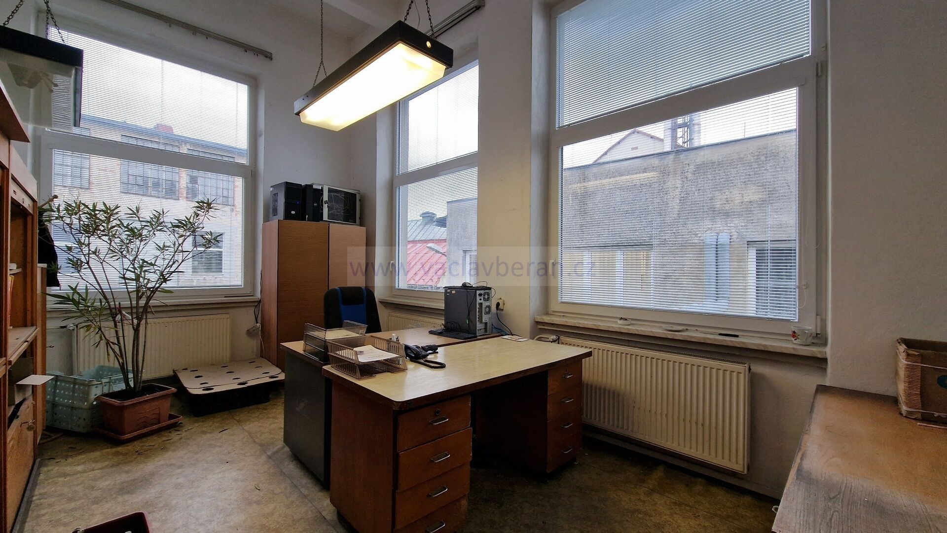 Pronájem komerčního prostoru 3050 m² - foto 3