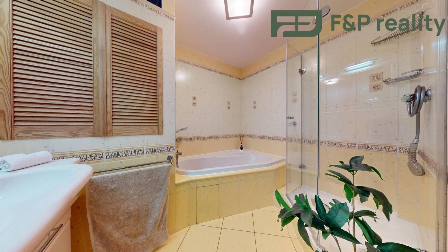 Pronájem bytu 130 m² - foto 18