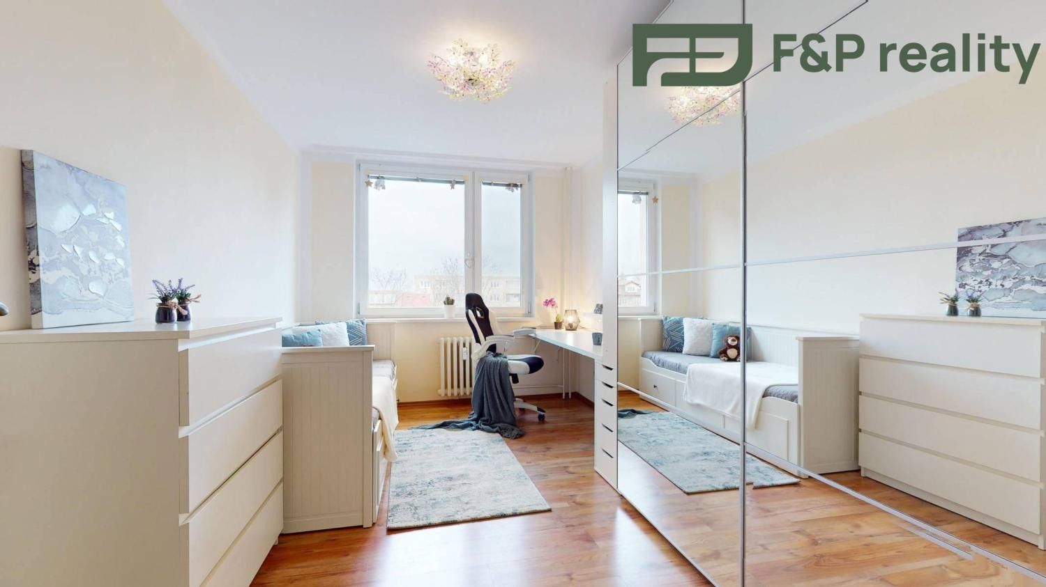Pronájem bytu 130 m² - foto 24