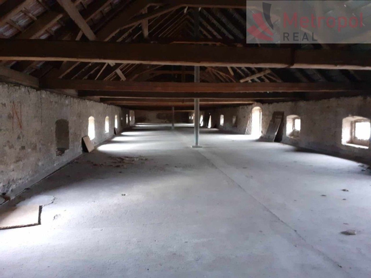 Prodej komerčního prostoru 2200 m² - foto 6