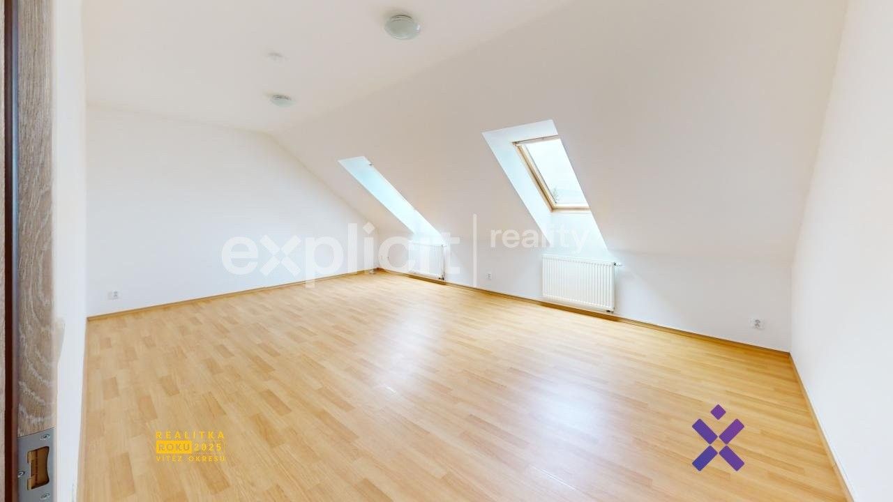Pronájem bytu 4+kk 155 m² - foto 12