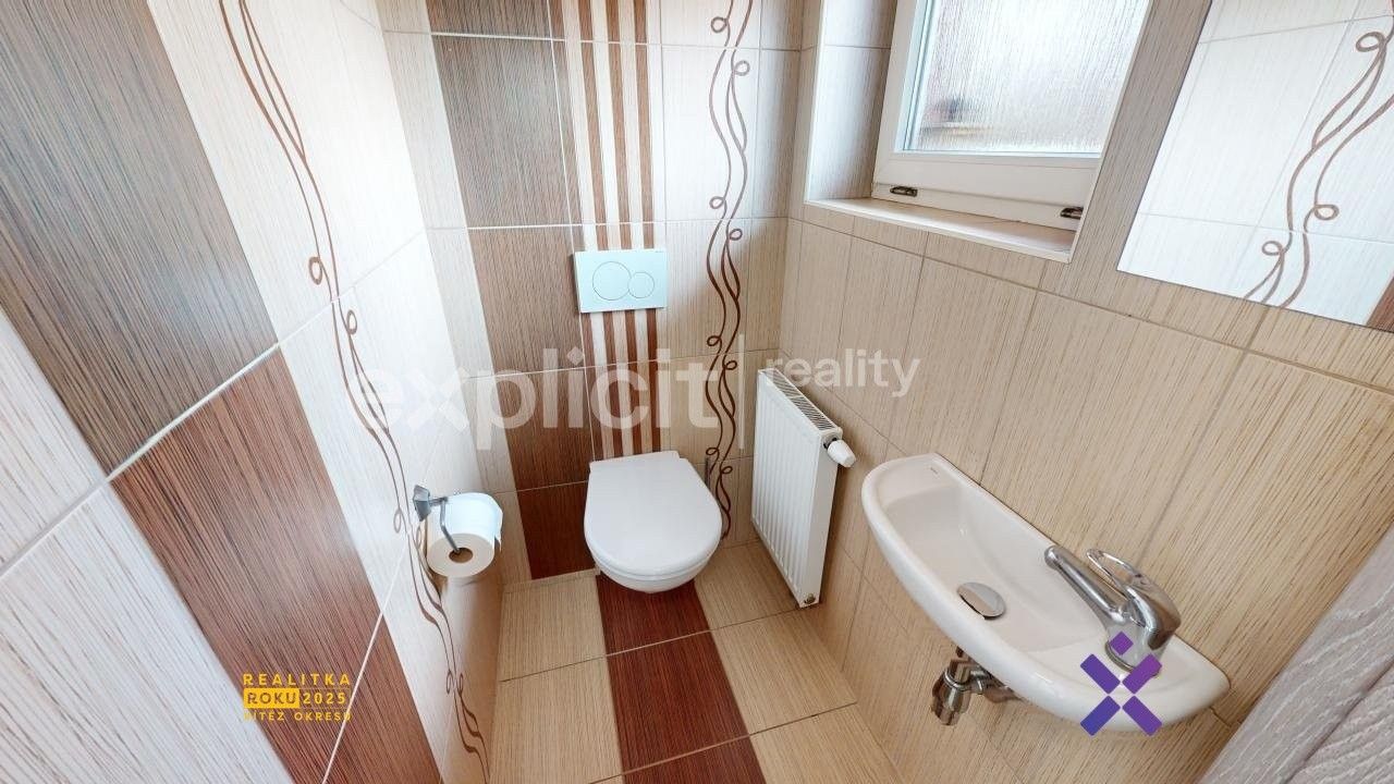 Pronájem bytu 4+kk 155 m² - foto 14