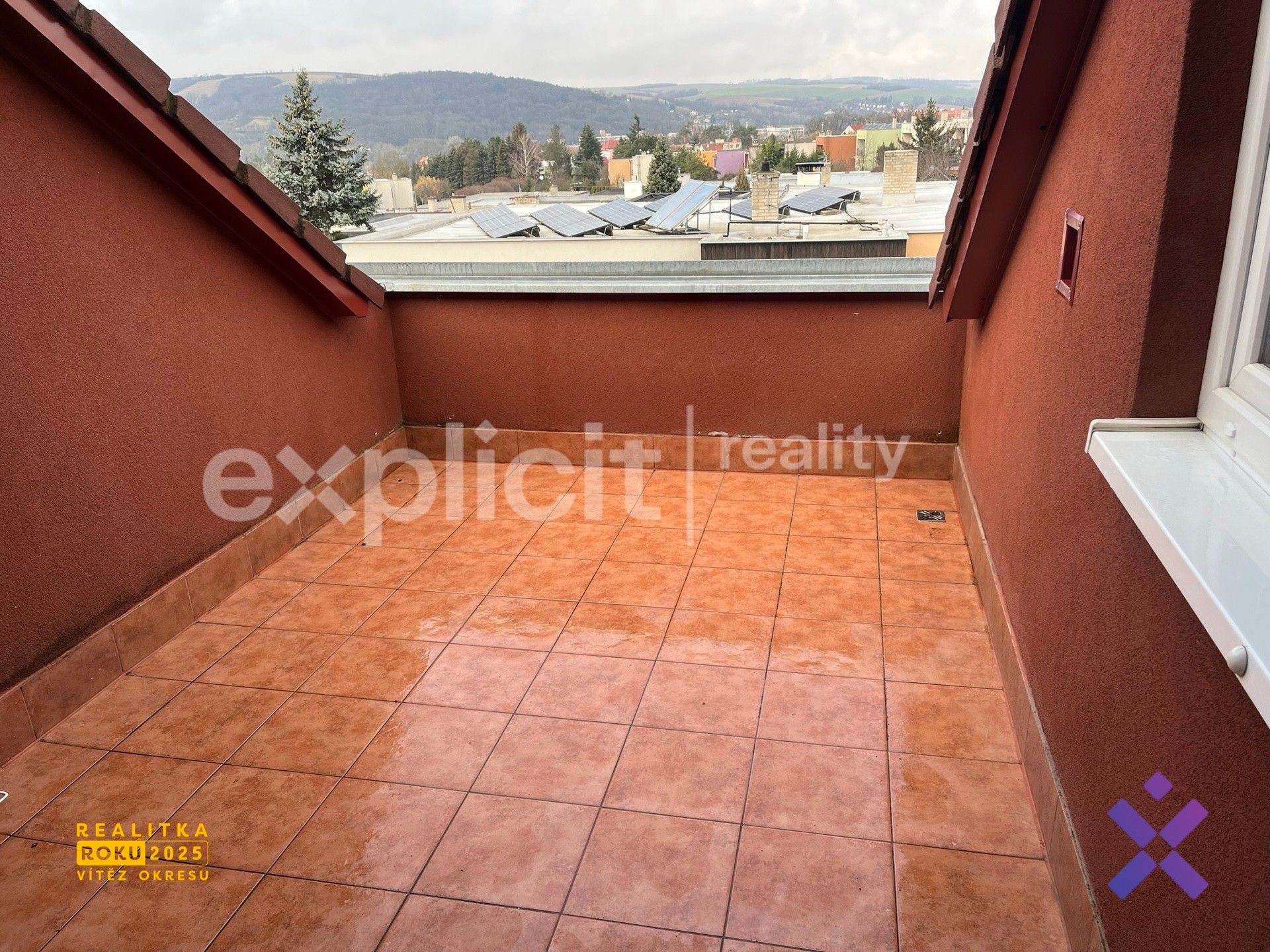 Pronájem bytu 4+kk 155 m² - foto 17