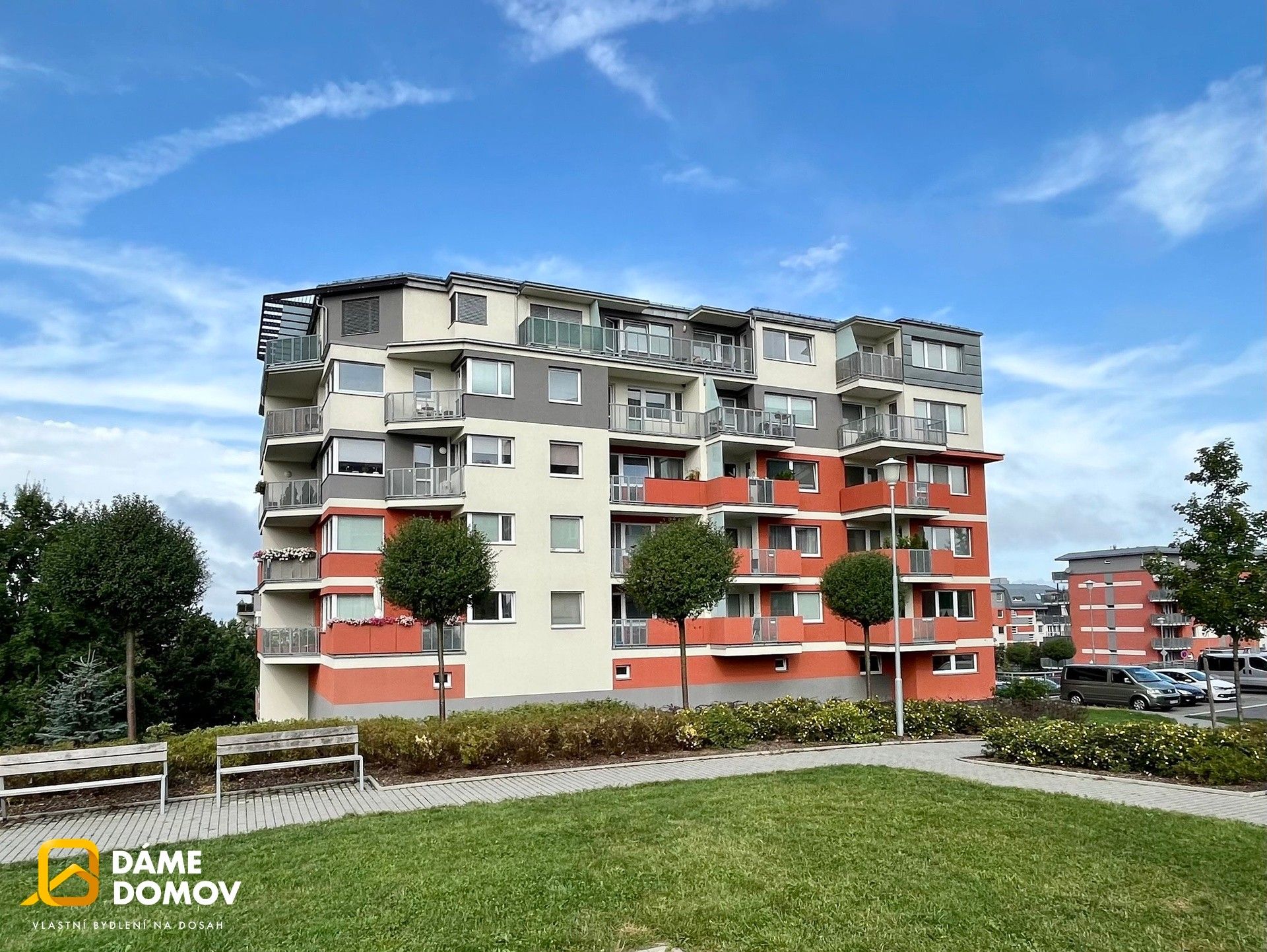 Pronájem bytu 2+kk 49 m² - foto 1