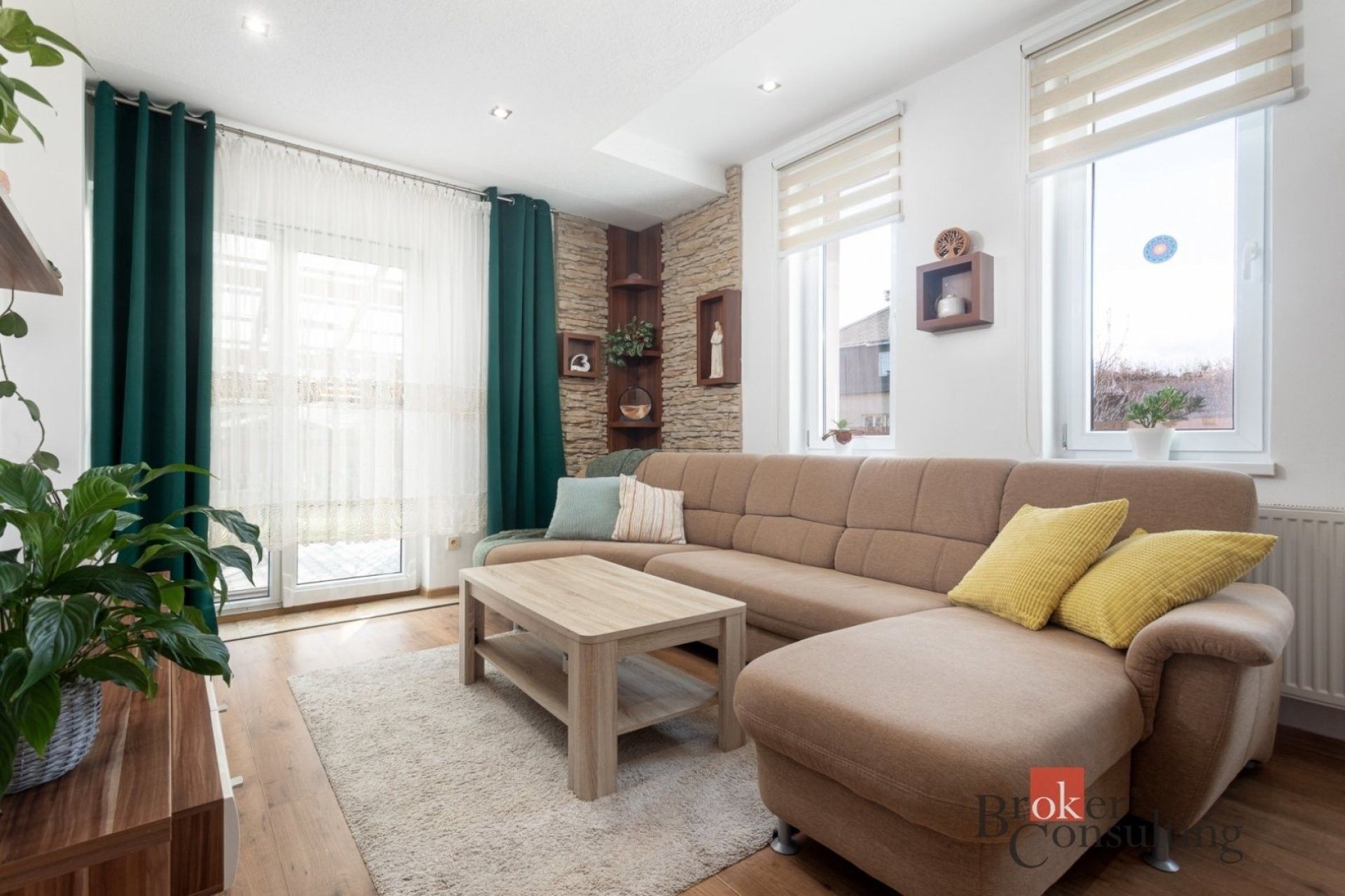 Prodej domu 268 m² - foto 1