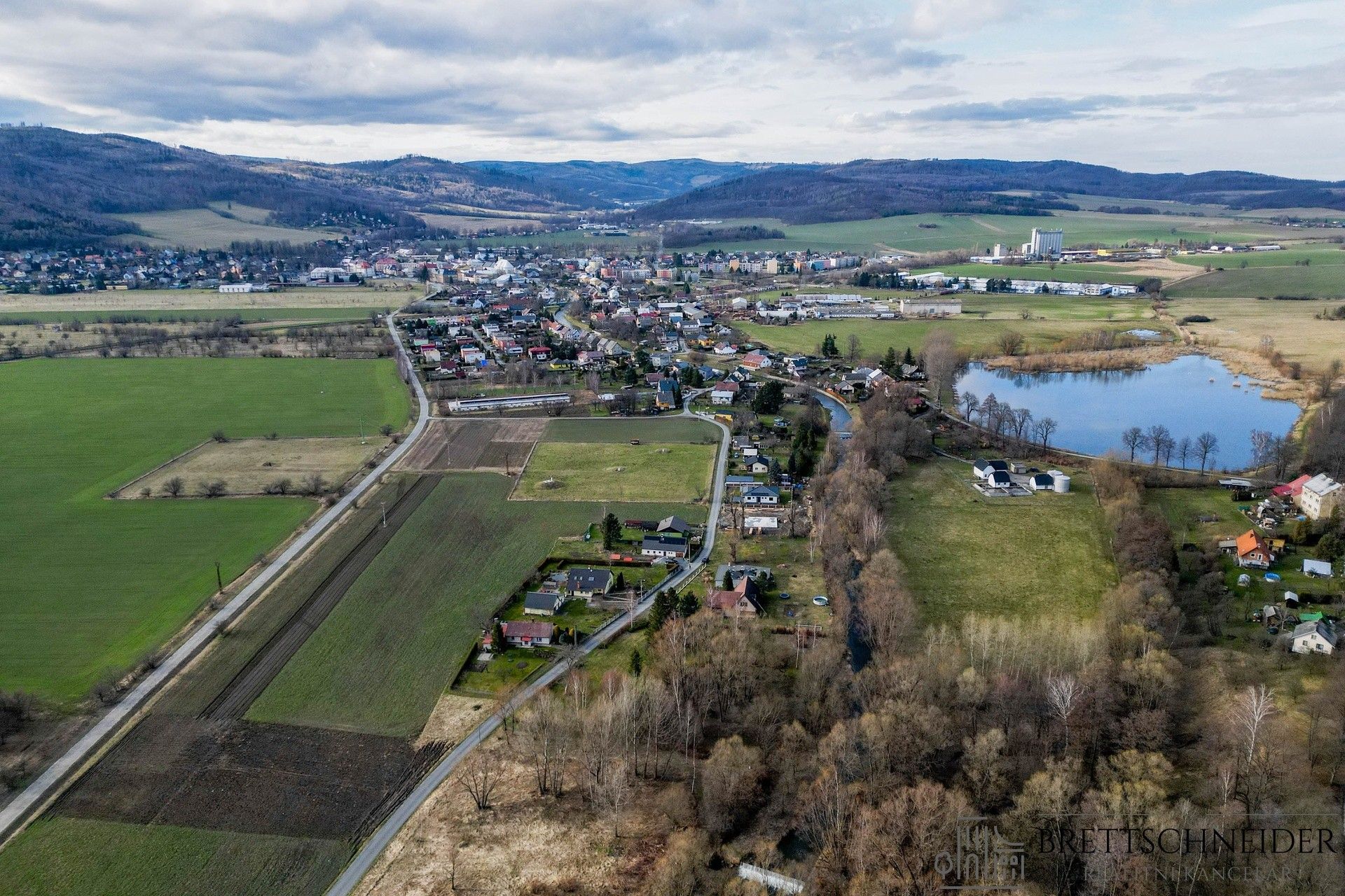 Prodej pozemku 3160 m² - foto 5