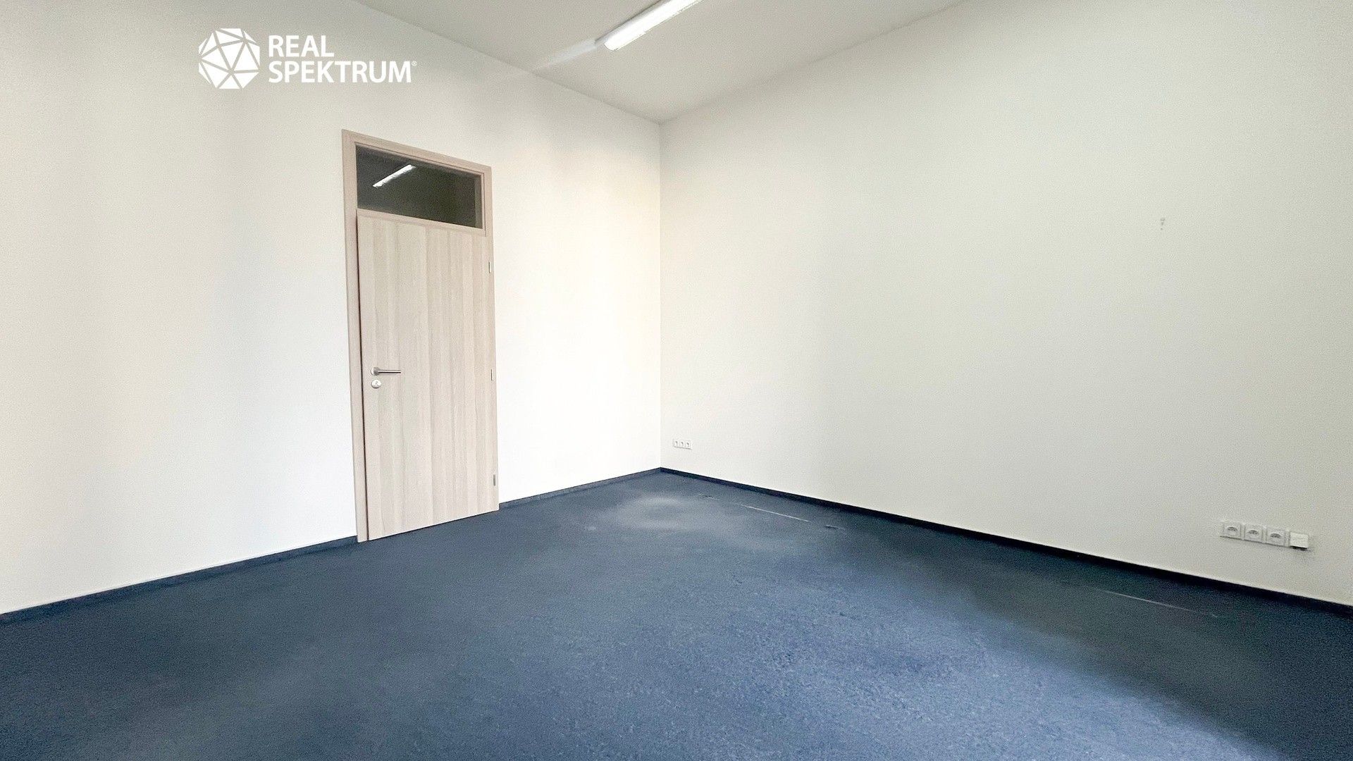 Pronájem komerčního prostoru 21 m² - foto 3