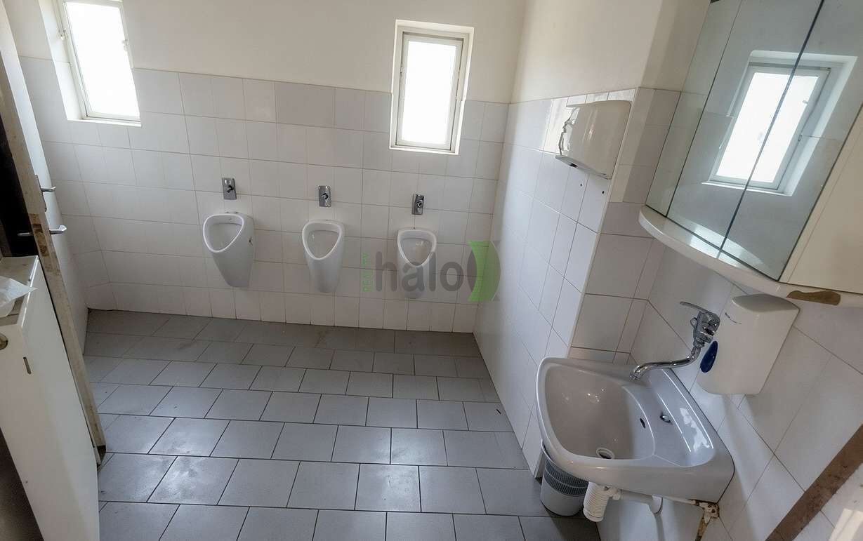 Pronájem komerčního prostoru 60 m² - foto 16