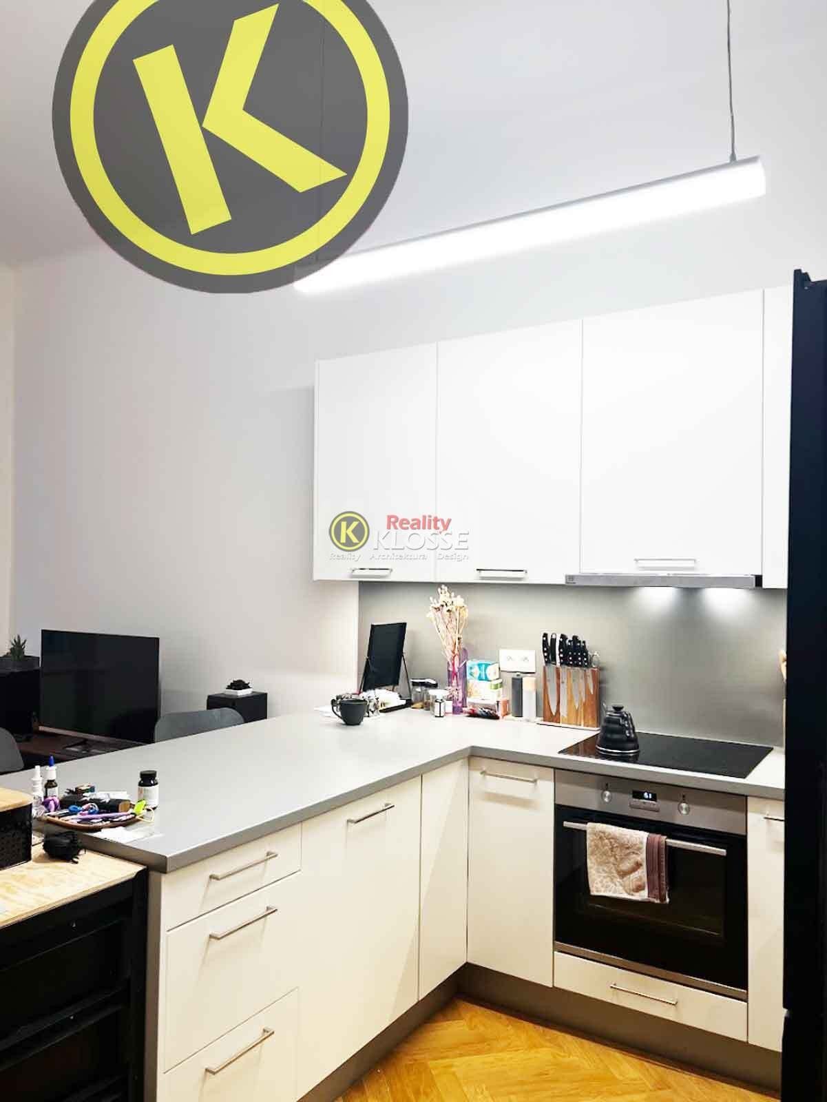 Pronájem bytu 3+kk 78 m² - foto 11