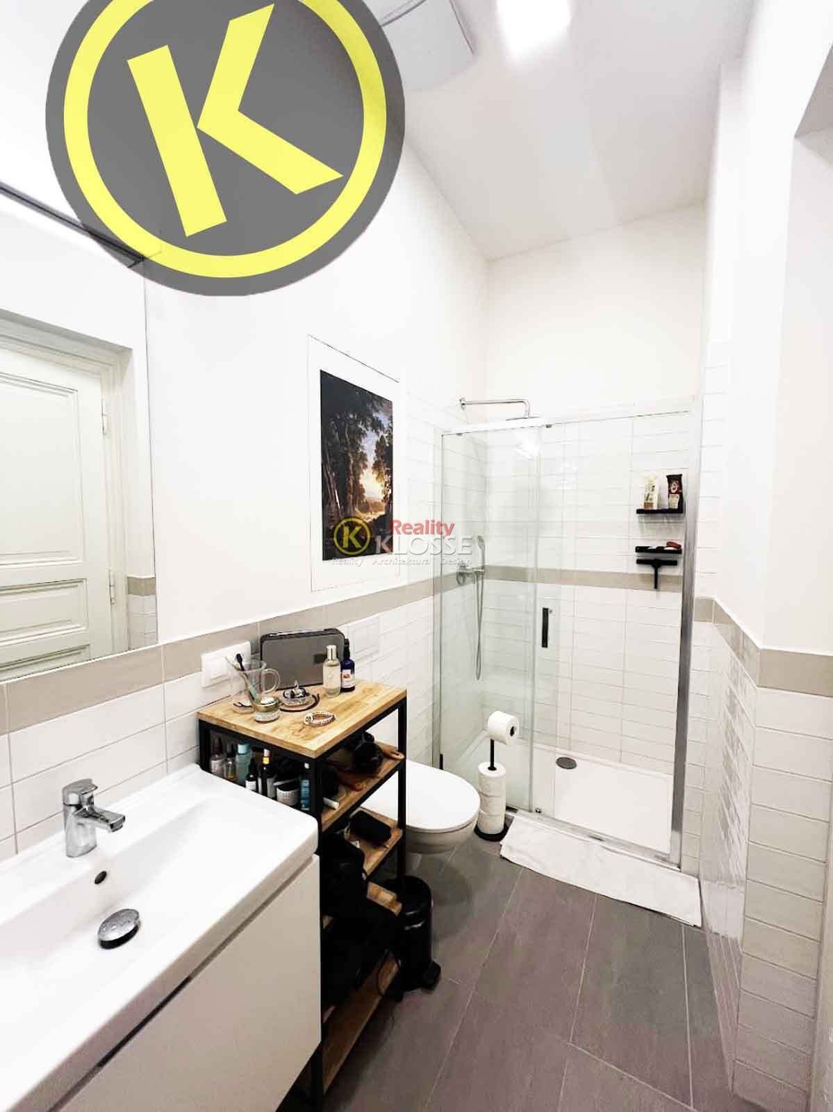 Pronájem bytu 3+kk 78 m² - foto 10