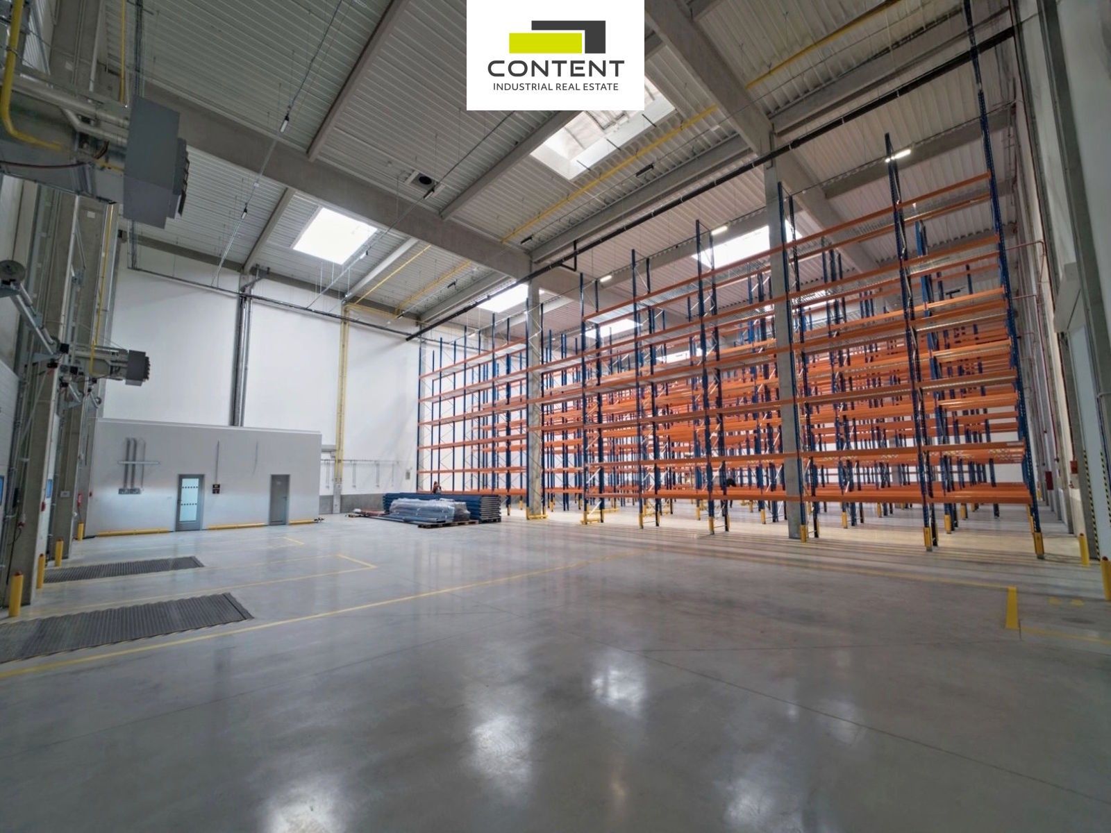 Pronájem komerčního prostoru 2662 m² - foto 1