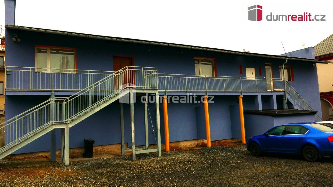 Pronájem komerčního prostoru 110 m² - foto 1