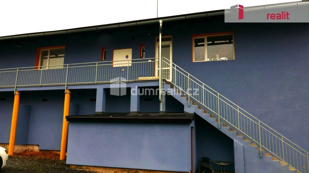 Pronájem komerčního prostoru 110 m² - foto 2
