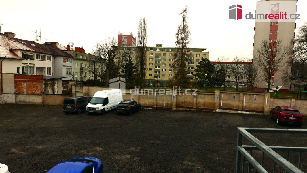 Pronájem komerčního prostoru 110 m² - foto 12