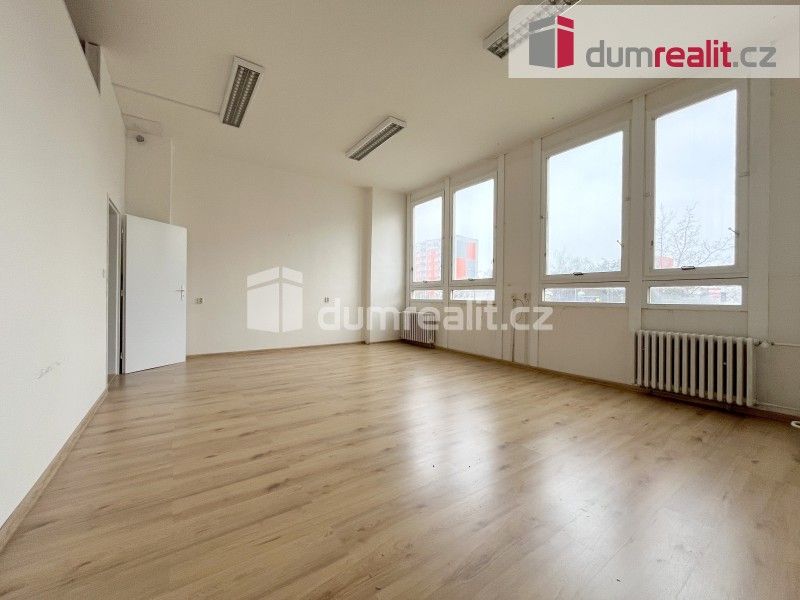 Pronájem komerčního prostoru 55 m² - foto 20