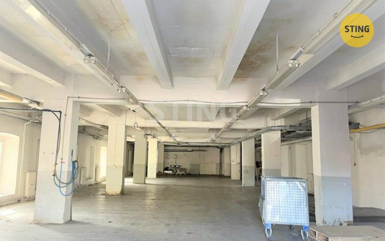 Pronájem komerčního prostoru 370 m² - foto 1