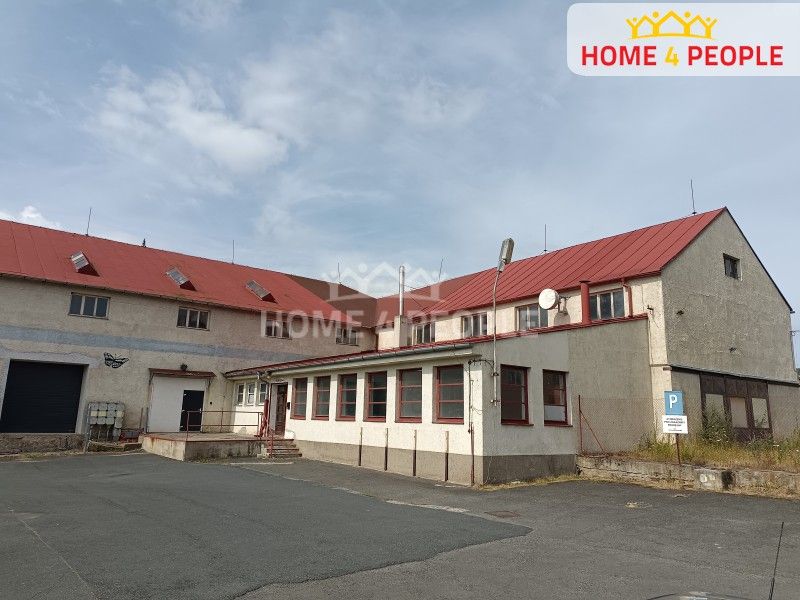 Pronájem komerčního prostoru 1877 m² - foto 1