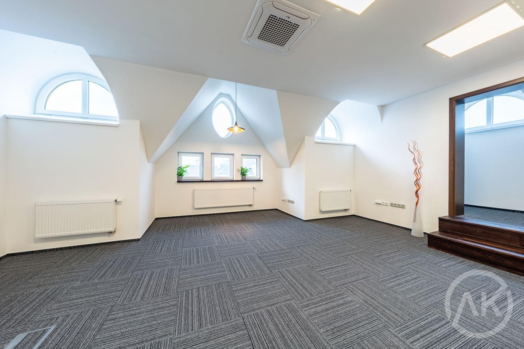Pronájem komerčního prostoru 72 m² - foto 7