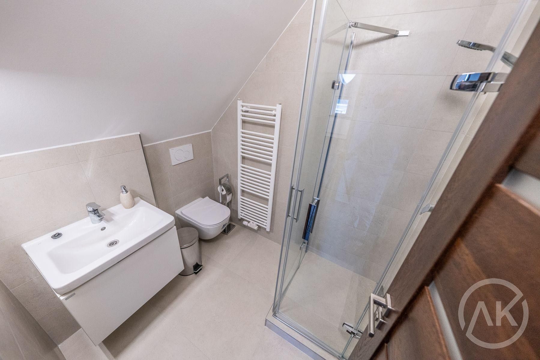 Pronájem komerčního prostoru 72 m² - foto 9