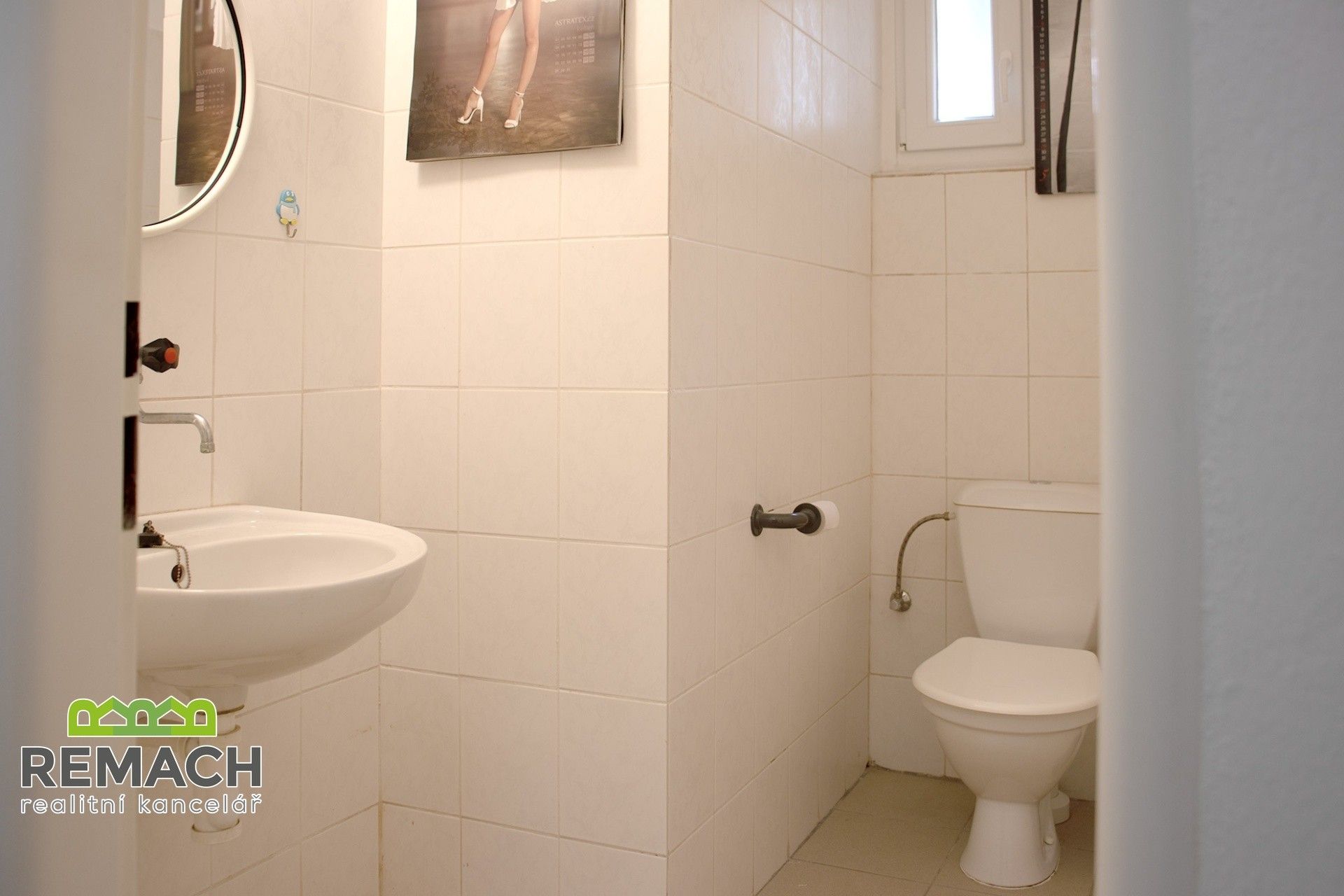 Pronájem komerčního prostoru 1100 m² - foto 21