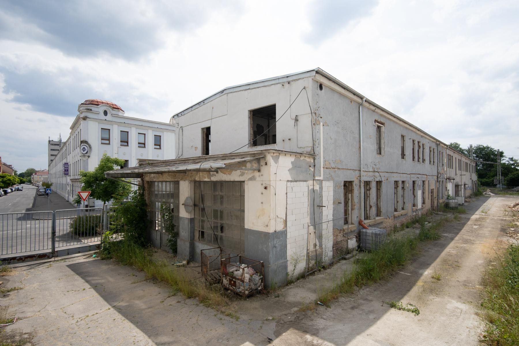Prodej komerčního prostoru 1299 m² - foto 3