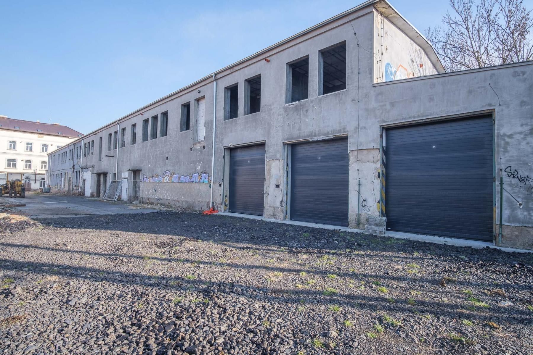 Prodej komerčního prostoru 1299 m² - foto 9