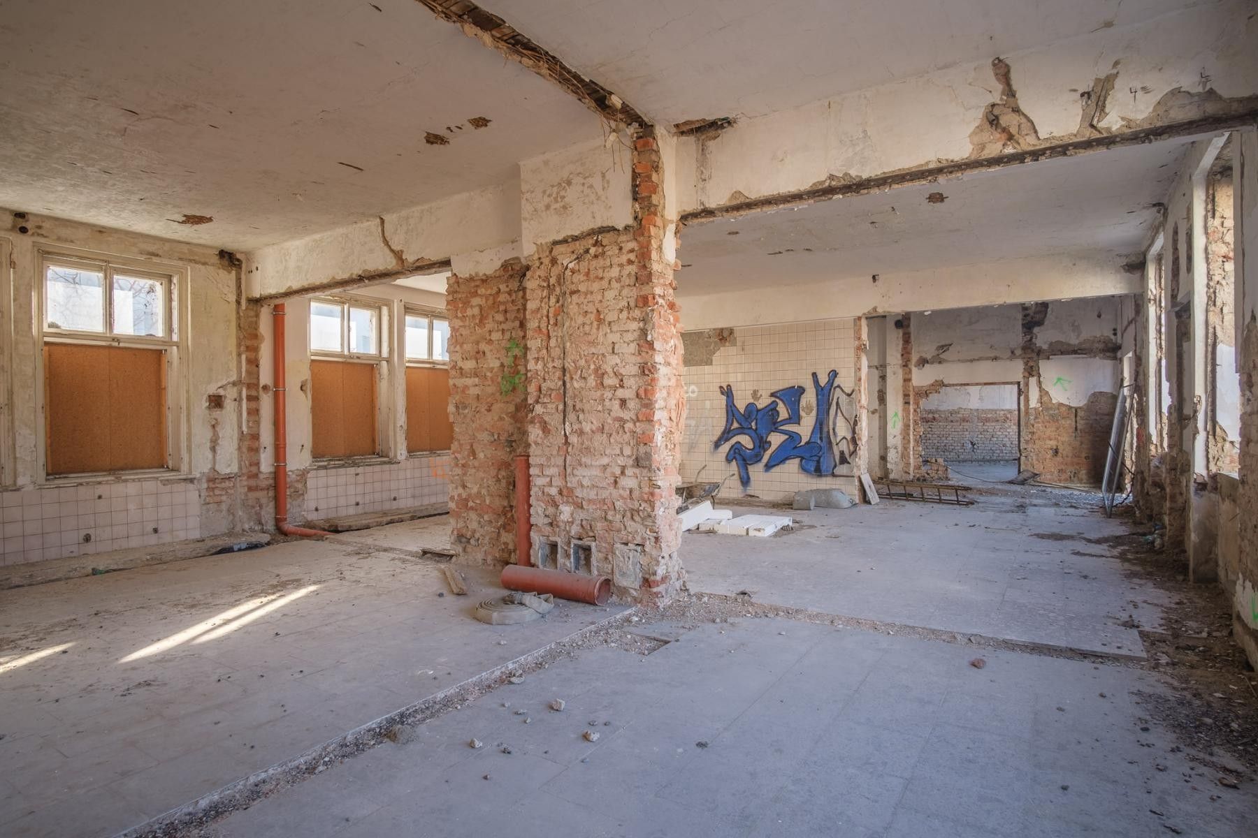 Prodej komerčního prostoru 1299 m² - foto 14